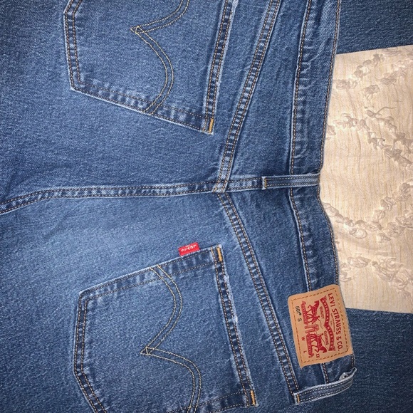 Levis jeans - dark wash - Picture 3 of 5